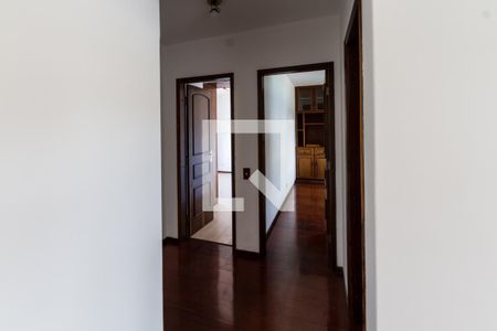 Corredor de apartamento para alugar com 2 quartos, 70m² em Alto da Glória, Curitiba