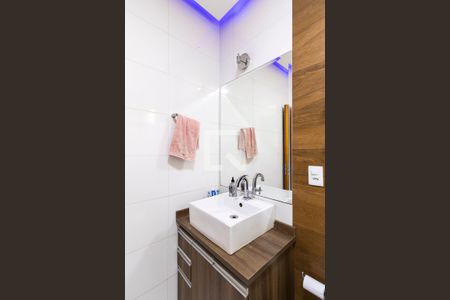 Casa de condomínio para alugar com 200m², 5 quartos e 1 vaga Casa de condomínio para alugar com 200m², 5 quartos e 1 vagaBanheiro Social