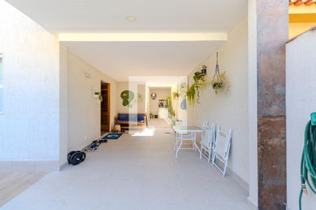 Casa de condomínio para alugar com 200m², 5 quartos e 1 vaga Casa de condomínio para alugar com 200m², 5 quartos e 1 vagaGaragem