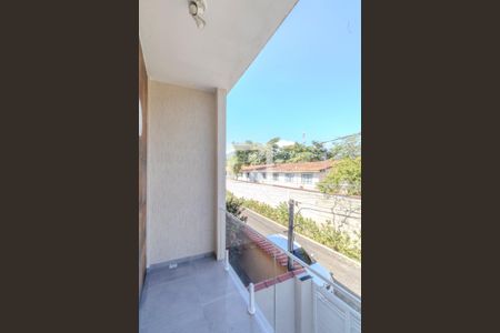Casa de condomínio para alugar com 200m², 5 quartos e 1 vaga Casa de condomínio para alugar com 200m², 5 quartos e 1 vagaVaranda do Quarto 4