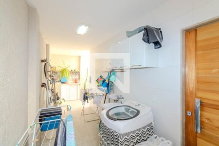 Casa de condomínio para alugar com 200m², 5 quartos e 1 vaga Casa de condomínio para alugar com 200m², 5 quartos e 1 vagaÁrea de Serviço