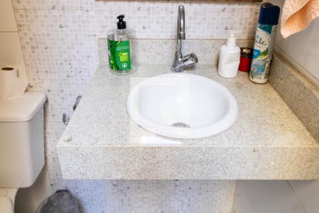 Casa de condomínio para alugar com 200m², 5 quartos e 1 vaga Casa de condomínio para alugar com 200m², 5 quartos e 1 vagaBanheiro de Serviço