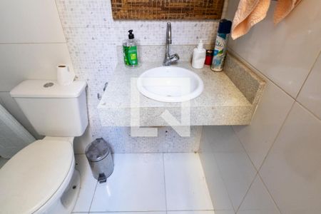 Casa de condomínio para alugar com 200m², 5 quartos e 1 vaga Casa de condomínio para alugar com 200m², 5 quartos e 1 vagaBanheiro de Serviço