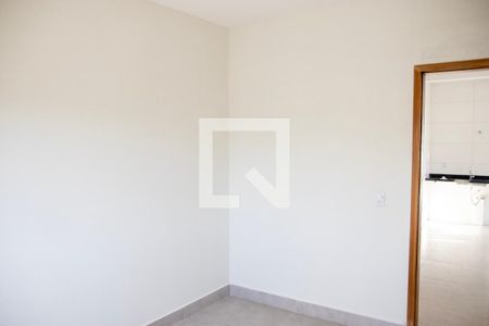 Quarto 2 de apartamento para alugar com 2 quartos, 55m² em Residencial Rio Jordão, Goiânia