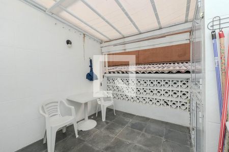 Apartamento à venda com 55m², 2 quartos e sem vagaSacada