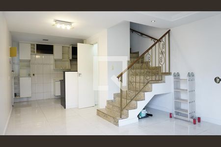 Sala de casa de condomínio à venda com 3 quartos, 110m² em Freguesia (jacarepaguá), Rio de Janeiro