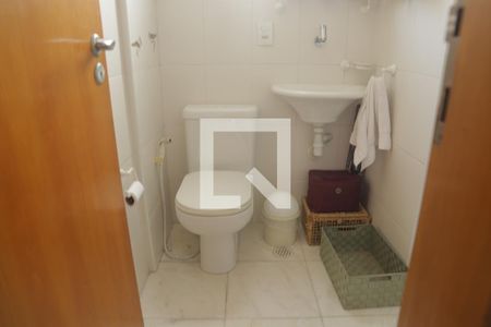 Apartamento à venda com 123m², 3 quartos e 2 vagasBanheiro da Suíte 2