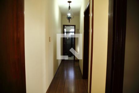 Corredor dos Quartos de casa para alugar com 3 quartos, 171m² em Jardim Silvina, São Bernardo do Campo