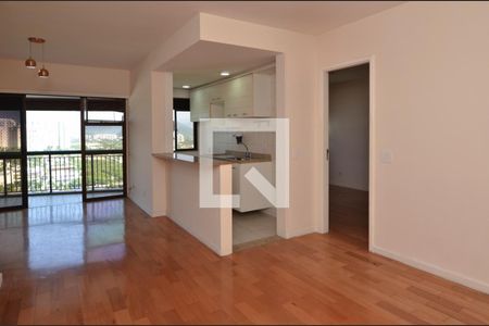 Sala de apartamento para alugar com 2 quartos, 82m² em Barra da Tijuca, Rio de Janeiro