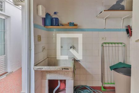 Casa à venda com 288m², 4 quartos e sem vaga Casa à venda com 288m², 4 quartos e sem vagaLavanderia