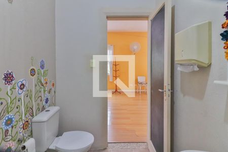 Casa à venda com 288m², 4 quartos e sem vaga Casa à venda com 288m², 4 quartos e sem vagaBanheiro