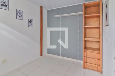 Casa à venda com 288m², 4 quartos e sem vaga Casa à venda com 288m², 4 quartos e sem vagaQuarto 04 externo