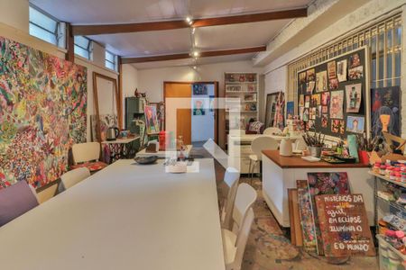 Casa à venda com 288m², 4 quartos e sem vaga Casa à venda com 288m², 4 quartos e sem vagaAtelier