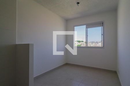 Sala/Cozinha de apartamento para alugar com 1 quarto, 26m² em Jardim Itacolomi, São Paulo