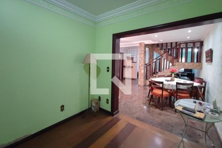 Sala de TV de casa à venda com 3 quartos, 304m² em Jardim Campos Eliseos, Campinas