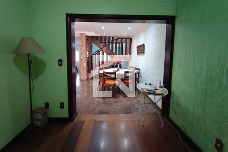Sala de TV de casa para alugar com 3 quartos, 304m² em Jardim Campos Eliseos, Campinas