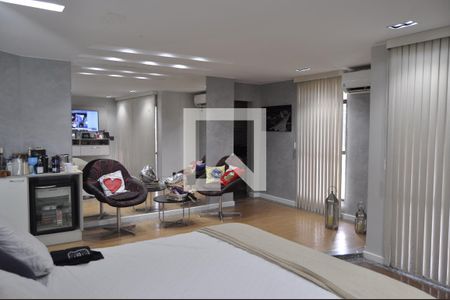 Casa à venda com 500m², 5 quartos e 5 vagasQuarto