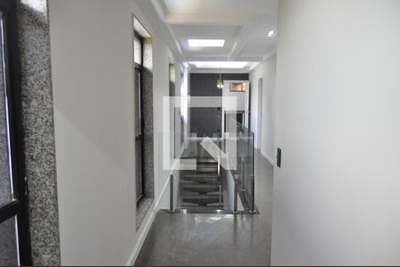 Casa à venda com 500m², 5 quartos e 5 vagasCorredor