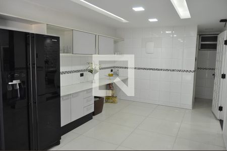 Casa à venda com 500m², 5 quartos e 5 vagasCozinha