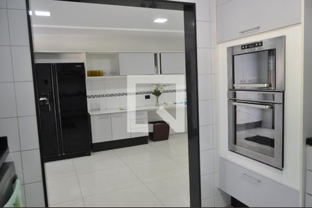 Casa à venda com 500m², 5 quartos e 5 vagasCozinha