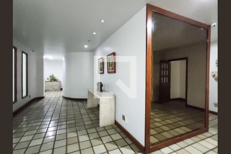 Apartamento para alugar com 109m², 3 quartos e 1 vaga Apartamento para alugar com 109m², 3 quartos e 1 vagaFachada e portaria