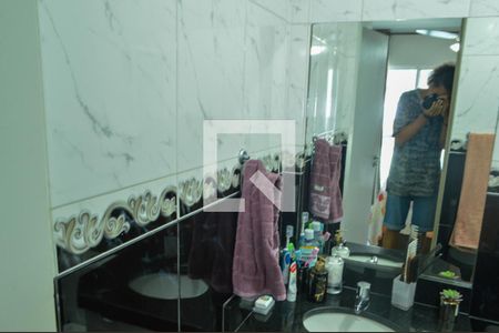 Apartamento à venda com 161m², 3 quartos e 1 vagaBanheiro da Suíte