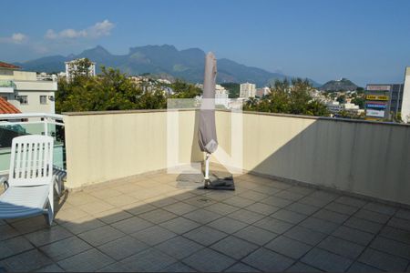 Apartamento à venda com 161m², 3 quartos e 1 vagaTerraço