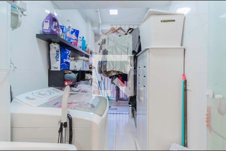 Apartamento à venda com 65m², 2 quartos e 1 vagaÁrea de Serviço