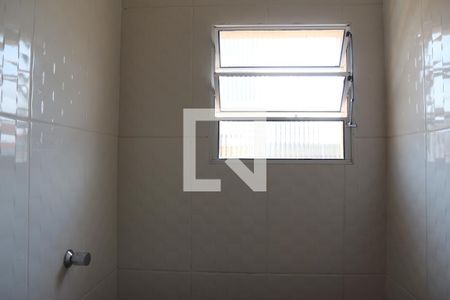 Casa à venda com 105m², 2 quartos e 2 vagasBanheiro da Suíte 1