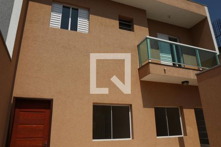 Casa à venda com 105m², 2 quartos e 2 vagasÁrea externa 