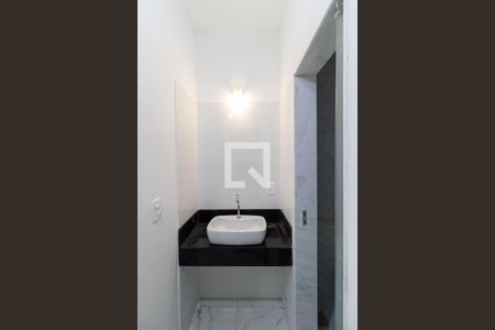Banheiro/Lavabo de casa à venda com 3 quartos, 95m² em Santa Monica, Belo Horizonte