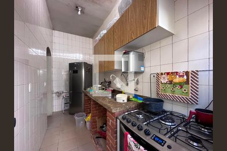 Casa à venda com 300m², 4 quartos e 2 vagasCozinha