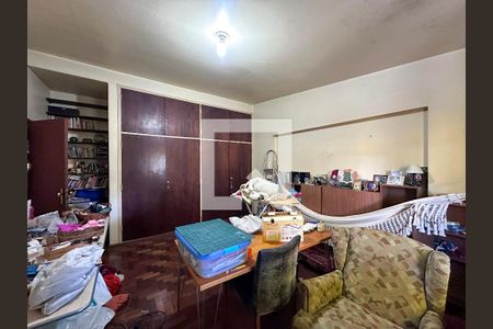 Casa à venda com 300m², 4 quartos e 2 vagasQuarto 3