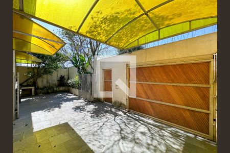 Casa à venda com 300m², 4 quartos e 2 vagasGaragem