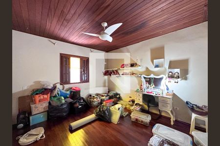 Casa à venda com 300m², 4 quartos e 2 vagasQuarto 2