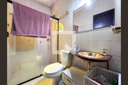 Casa à venda com 300m², 4 quartos e 2 vagasBanheiro Suíte