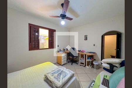 Casa à venda com 300m², 4 quartos e 2 vagasSuíte