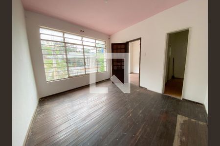 Sala de casa à venda com 4 quartos, 96m² em Pe Pequeno, Niterói
