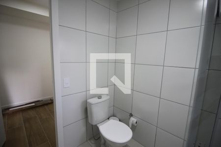 Banheiro de apartamento para alugar com 1 quarto, 39m² em Usina Piratininga, São Paulo