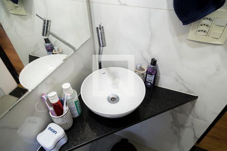 Apartamento à venda com 69m², 2 quartos e 1 vaga Apartamento à venda com 69m², 2 quartos e 1 vagaBanheiro - Pia