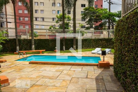 Apartamento à venda com 69m², 2 quartos e 1 vaga Apartamento à venda com 69m², 2 quartos e 1 vagaPiscina