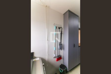 Apartamento à venda com 90m², 3 quartos e 2 vagas Apartamento à venda com 90m², 3 quartos e 2 vagasÁrea de Serviço