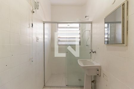 Banheiro de kitnet/studio para alugar com 1 quarto, 40m² em Santa Cecília, São Paulo