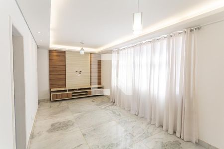 Sala de apartamento à venda com 3 quartos, 120m² em Floresta, Belo Horizonte