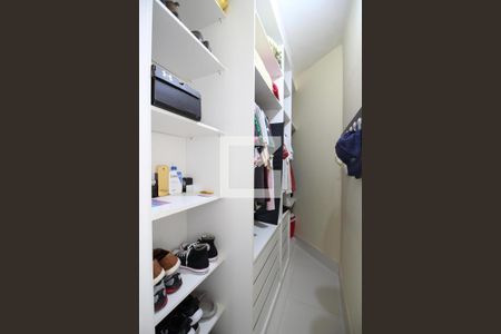 Apartamento à venda com 76m², 2 quartos e 1 vagaQuarto 1  Closet