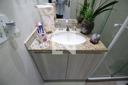 Apartamento à venda com 76m², 2 quartos e 1 vagaBanheiro Social