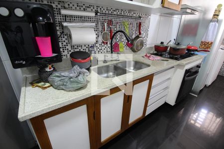 Apartamento à venda com 76m², 2 quartos e 1 vagaCozinha