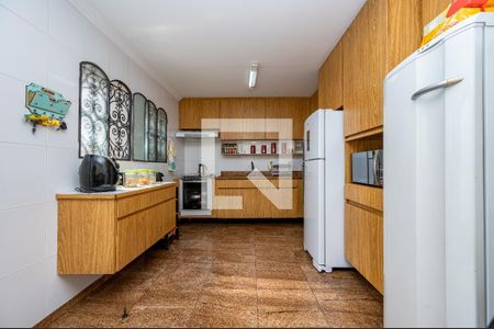 Casa à venda com 200m², 3 quartos e 2 vagas Casa à venda com 200m², 3 quartos e 2 vagasCozinha
