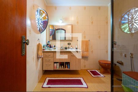 Casa à venda com 200m², 3 quartos e 2 vagas Casa à venda com 200m², 3 quartos e 2 vagasBanheiro da Suíte
