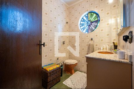 Casa à venda com 200m², 3 quartos e 2 vagas Casa à venda com 200m², 3 quartos e 2 vagasBanheiro